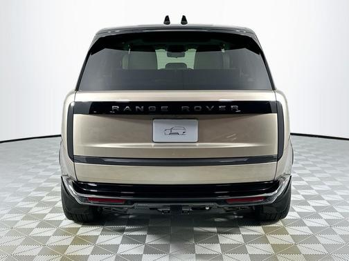 2026 Land Rover Range Rover P530 SE 7 Seat