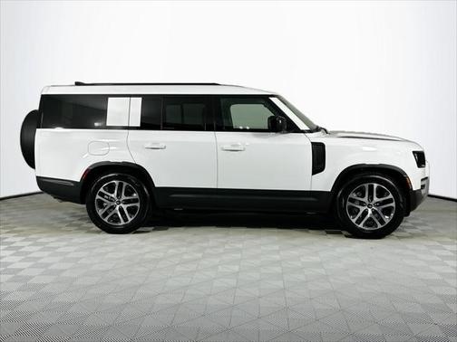 2025 Land Rover Defender 130 P400 S