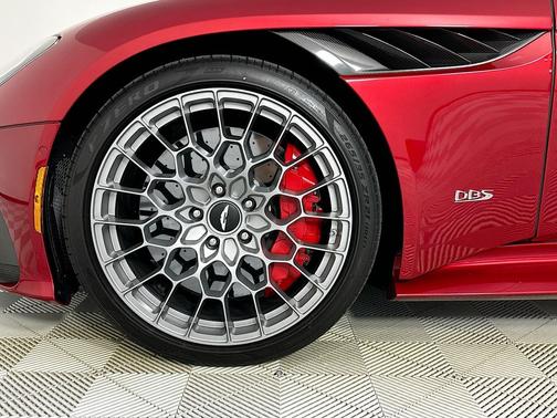 2023 Aston Martin DBS 770 Ultimate Volante