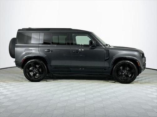 2023 Land Rover Defender 110 X-Dynamic SE