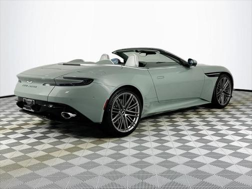 2025 Aston Martin DB12 Volante