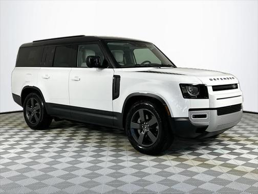 2025 Land Rover Defender 130 P400 S