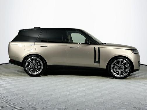 2026 Land Rover Range Rover P530 SE
