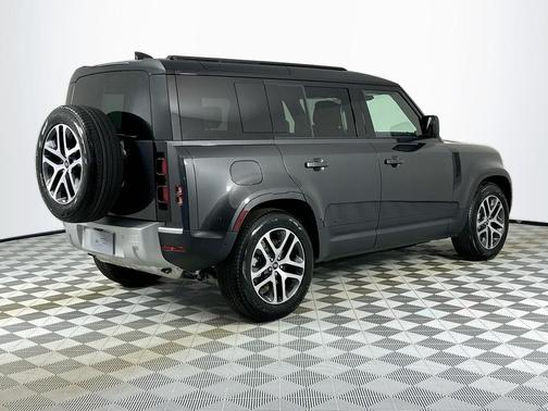 Carpathian Grey Premium Metallic 2025 Land Rover Defender 110 P300