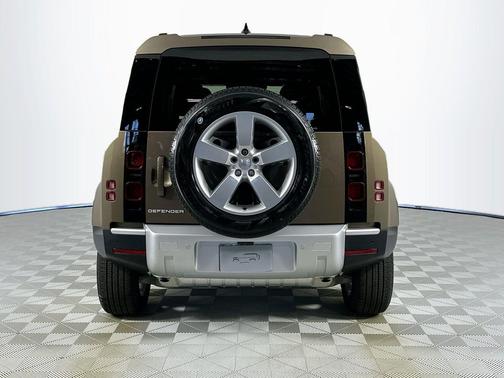 Gondwana Stone Metallic 2025 Land Rover Defender 110 P300