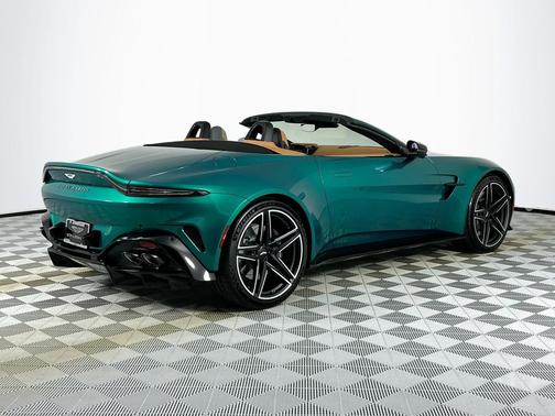 2026 Aston Martin Vantage Base