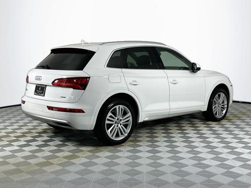 2019 Audi Q5 2.0T Premium Plus