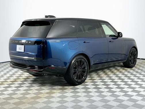 Blue 2026 Land Rover Range Rover P530 SE 7 Seat