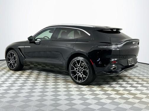 Black 2022 Aston Martin DBX Base