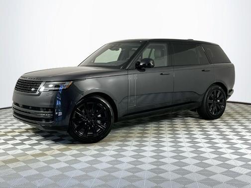 Grey 2026 Land Rover Range Rover P400 SE 7 Seat