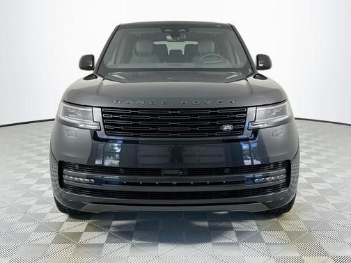 Grey 2026 Land Rover Range Rover P400 SE 7 Seat