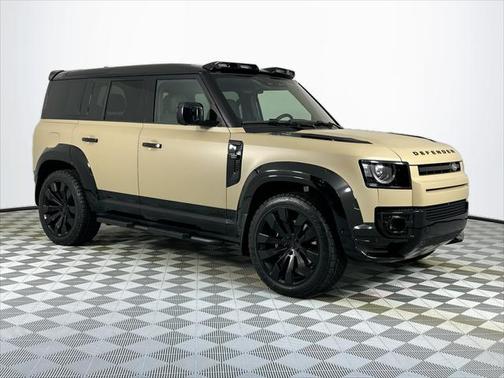 2025 Land Rover Defender 110 V8