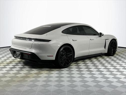 2022 Porsche Taycan Base