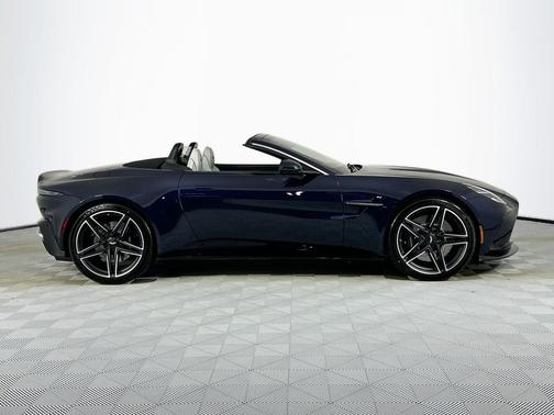 2026 Aston Martin Vantage Base
