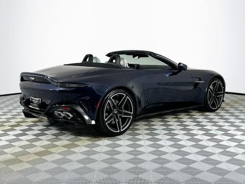2026 Aston Martin Vantage Base