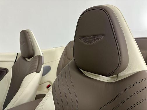 2019 Aston Martin DB11 Volante