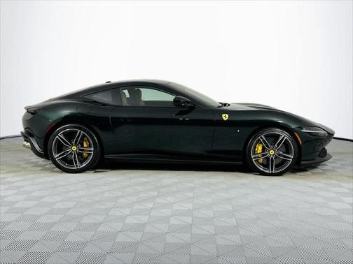 2022 Ferrari Roma Base