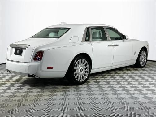 2025 Rolls-Royce Phantom