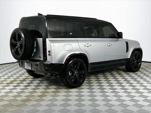 2023 Land Rover Defender 110 X-Dynamic SE