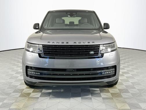 2025 Land Rover Range Rover P530 SE