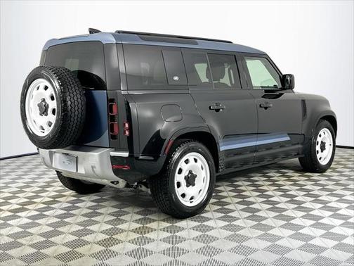 2024 Land Rover Defender 110 P400 S