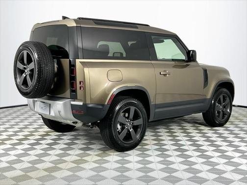 2025 Land Rover Defender 90 P300 S