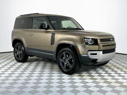 2025 Land Rover Defender 90 P300 S