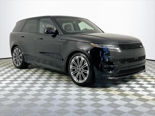 2025 Land Rover Range Rover Sport SE