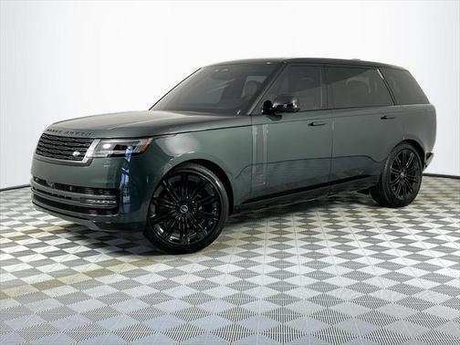 2025 Land Rover Range Rover P400 SE 7 Seat