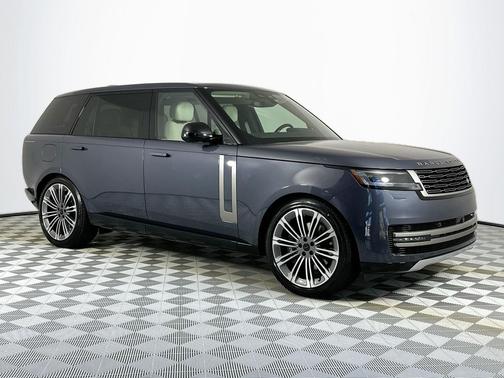 2026 Land Rover Range Rover P530 SE 7 Seat