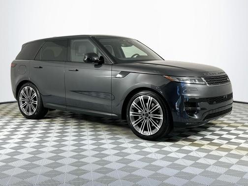2026 Land Rover Range Rover Sport SE