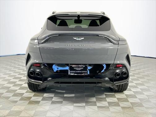 2025 Aston Martin DBX 707