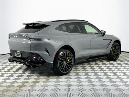 2025 Aston Martin DBX 707