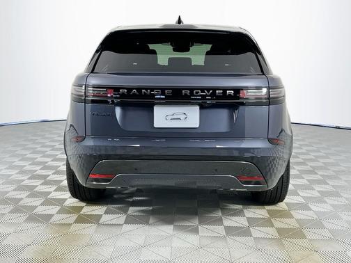 2026 Land Rover Range Rover Velar P250 SE R-Dynamic