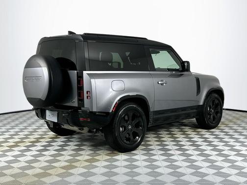 2023 Land Rover Defender 90 X-Dynamic SE