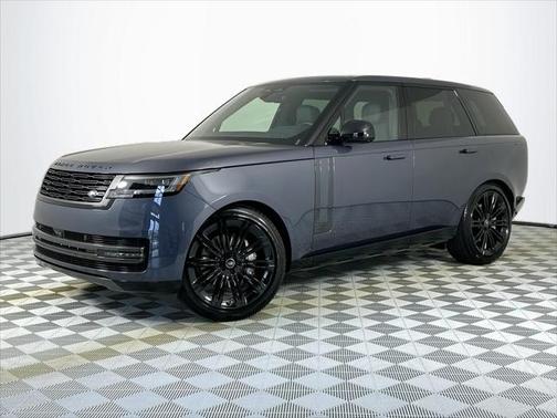 2025 Land Rover Range Rover P400 SE