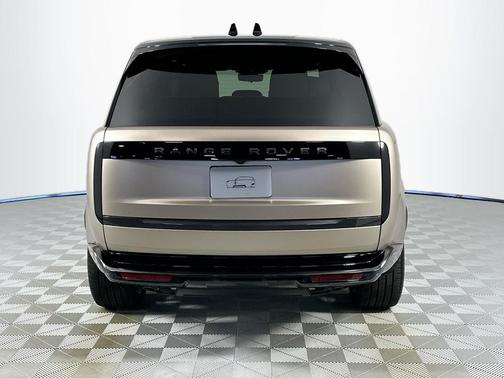 2026 Land Rover Range Rover P530 Autobiography