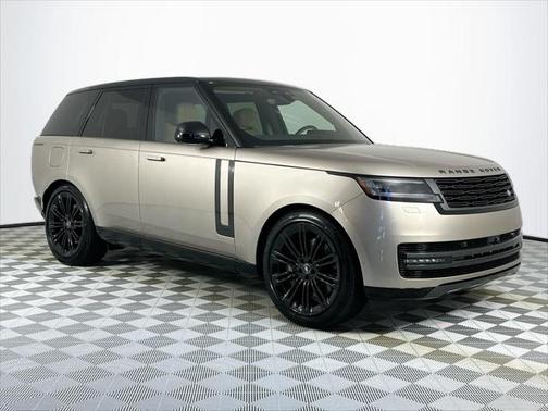 2025 Land Rover Range Rover P530 SE