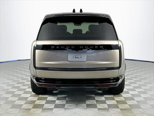 2025 Land Rover Range Rover P530 SE