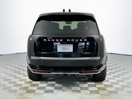 2025 Land Rover Range Rover P400 SE