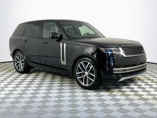 2025 Land Rover Range Rover P400 SE