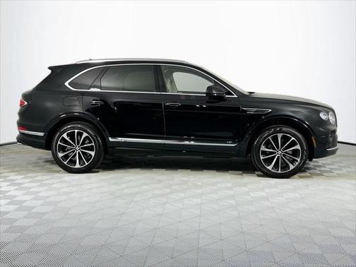 2022 Bentley Bentayga V8