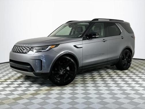 2024 Land Rover Discovery P300 S