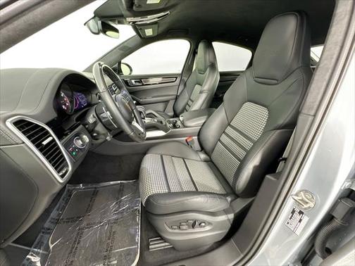 2022 Porsche Cayenne Turbo