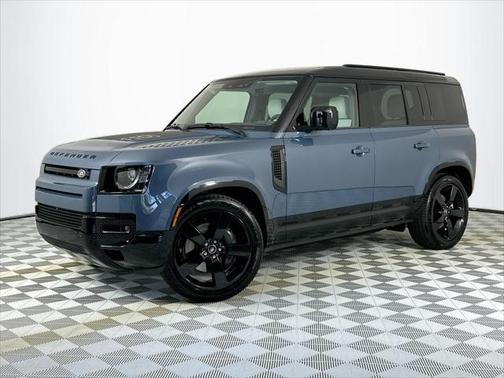 2025 Land Rover Defender 110 P400 X-Dynamic SE