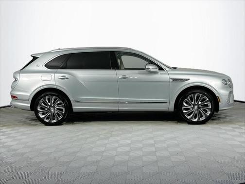 2025 Bentley Bentayga EWB Mulliner