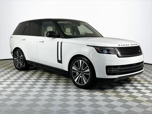 2025 Land Rover Range Rover P550e SE