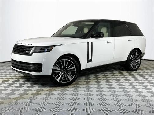2025 Land Rover Range Rover P550e SE