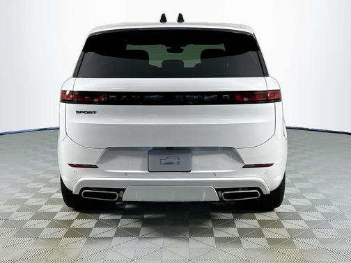 2025 Land Rover Range Rover Sport SE