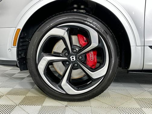 2022 Bentley Bentayga V8